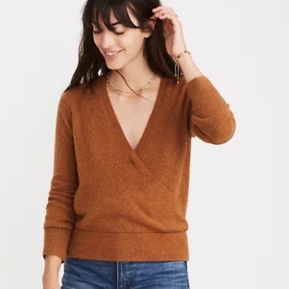 Madewell wrapfront pullover sweater in coziest yarn Sz Small colorrichcaramel B6 - Picture 1 of 10